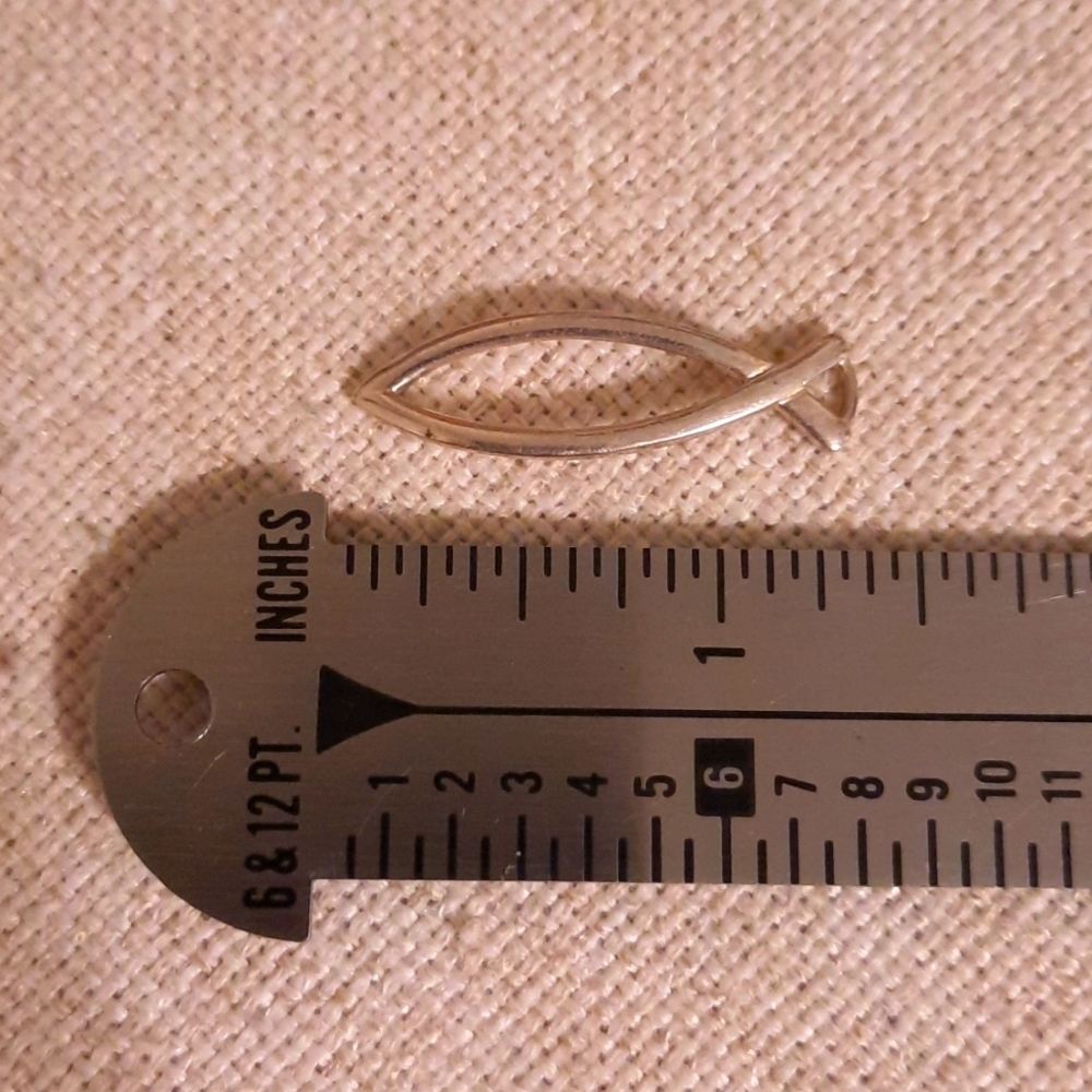 925 sterling silver fish pendant